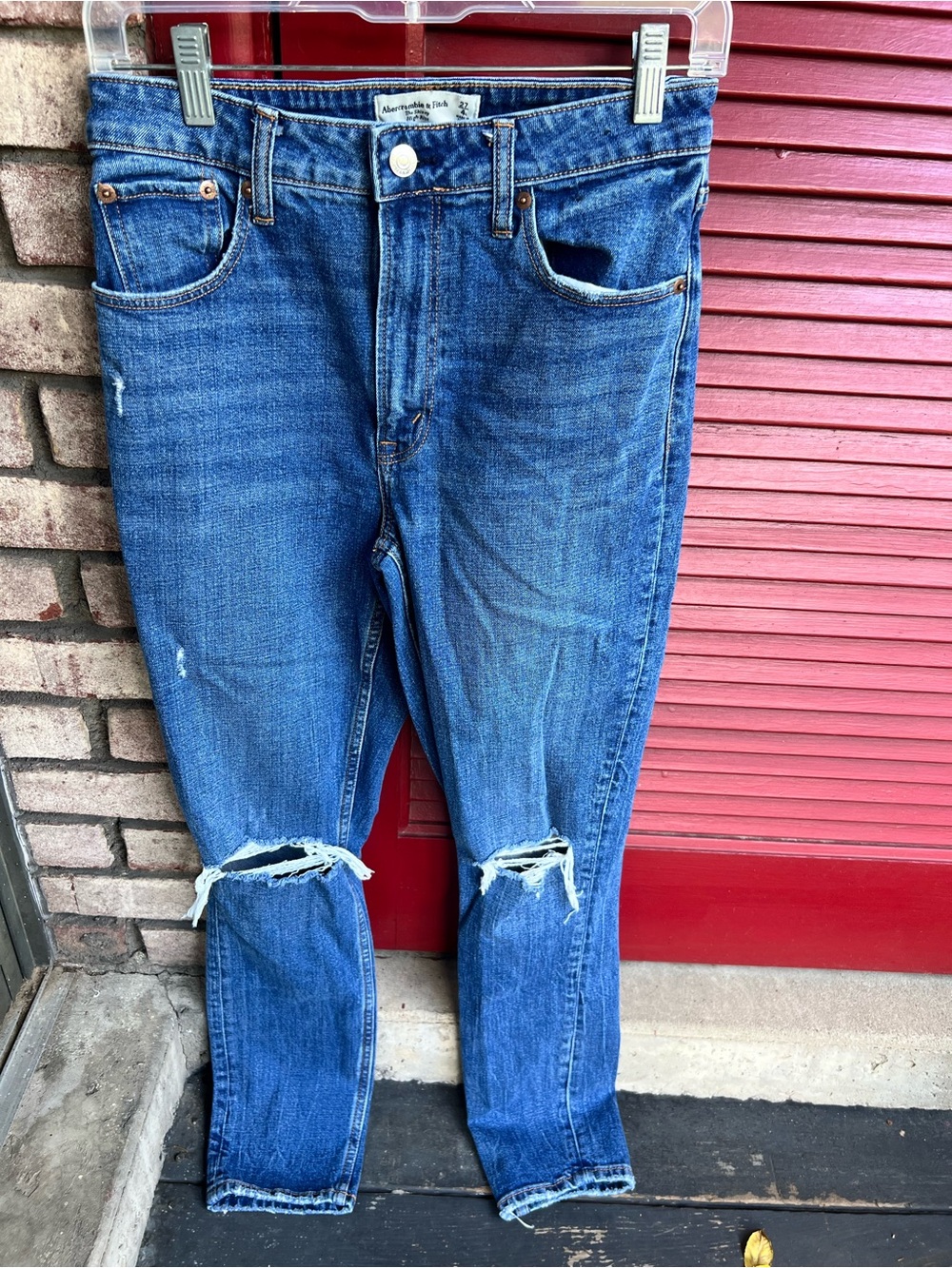 Abercrombie & Fitch The Skinny High Rise Curve Love Distressed Jeans Size 4L